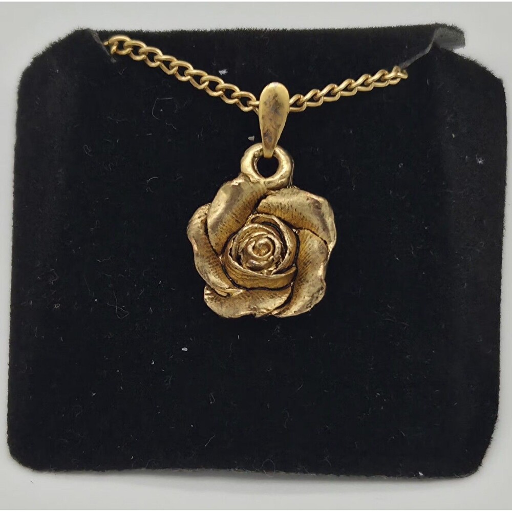 Vintage Gold Tone Sculp  Rose Flower 18” Necklace
